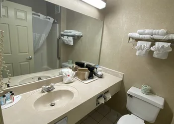 Baymont by Wyndham Casper East hotel thumbnail 7
