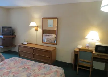 Starlite Budget Inn hotel thumbnail 8