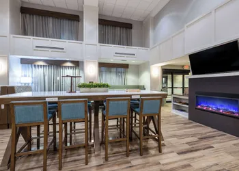 Hampton Inn & Suites Casper hotel thumbnail 2