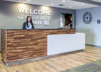 Hampton Inn & Suites Casper hotel thumbnail 6