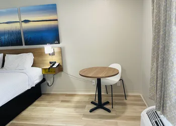 Days Inn by Wyndham Killeen Fort Hood hotel thumbnail 4