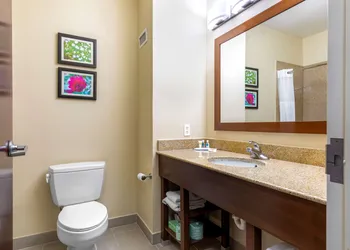 Comfort Suites Copperas Cove hotel thumbnail 6