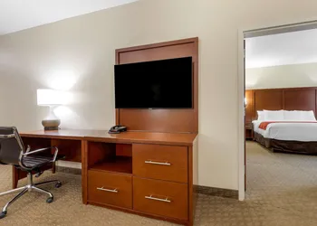 Comfort Suites Copperas Cove hotel thumbnail 8