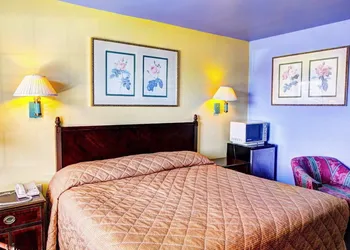 Nites Inn hotel thumbnail 2