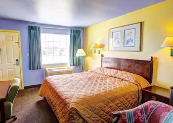 Nites Inn hotel thumbnail 6