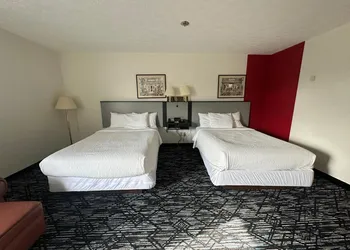 Ramada by Wyndham Strasburg Dover hotel thumbnail 6