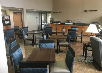 Comfort Inn Millersburg hotel thumbnail 2