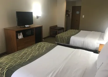 Comfort Inn Millersburg hotel thumbnail 6