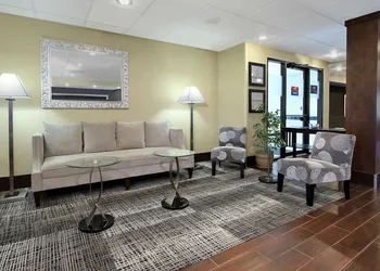 Hampton Inn Ashtabula hotel thumbnail 2