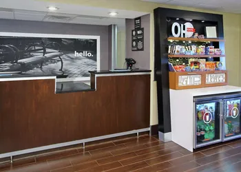 Hampton Inn Ashtabula hotel thumbnail 7