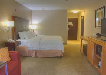 Wingate by Wyndham Steubenville hotel thumbnail 7