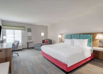 Hampton Inn New Philadelphia hotel thumbnail 6