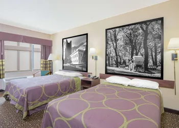 Super 8 by Wyndham Ashland hotel thumbnail 6