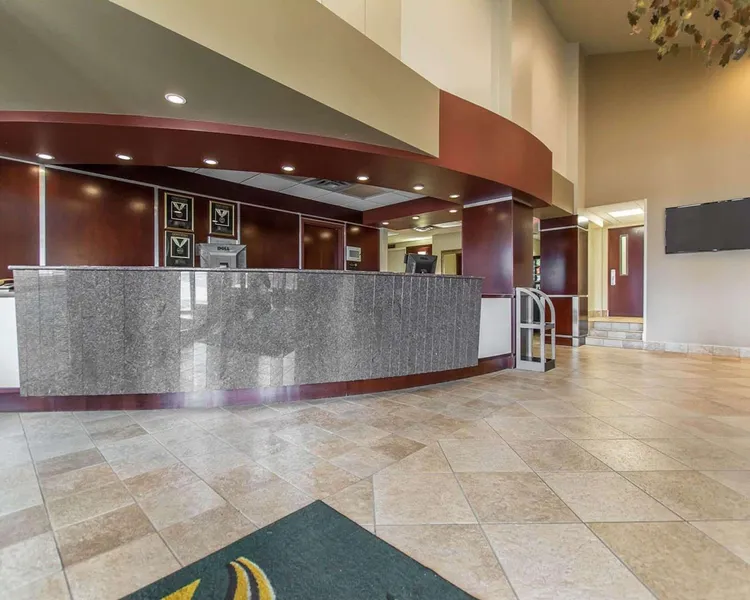 Quality Inn & Suites Bay Front hotel detail image 2