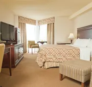 Quality Inn & Suites Bay Front hotel detail image 4