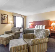 Quality Inn & Suites Bay Front hotel detail image 7