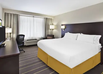 Holiday Inn Express Sault Ste Marie by IHG hotel thumbnail 4