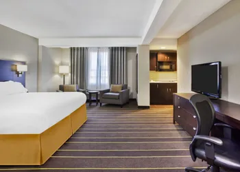 Holiday Inn Express Sault Ste Marie by IHG hotel thumbnail 8