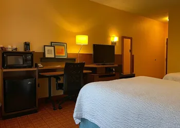 Baymont by Wyndham Chambersburg hotel thumbnail 3