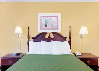Travelodge by Wyndham Chambersburg hotel thumbnail 8