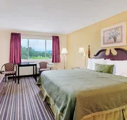 Travelodge by Wyndham Chambersburg hotel detail image 5