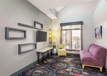 Best Western Chambersburg hotel thumbnail 2
