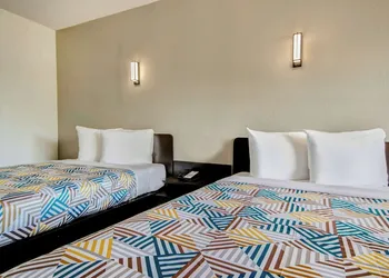 Motel 6 - OSU N hotel thumbnail 5