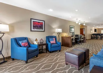 Comfort Suites Manchester near Arnold AFB hotel thumbnail 3