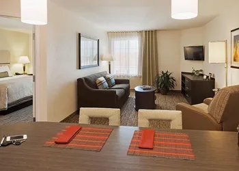 Candlewood Suites Pearl by IHG hotel thumbnail 3