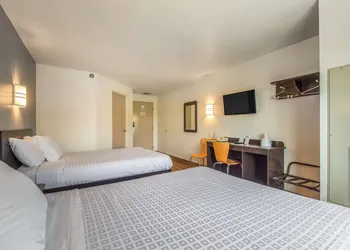 Americas Best Value Inn - Knoxville East hotel thumbnail 8