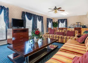 Econo Lodge Pearl - Jackson hotel thumbnail 5