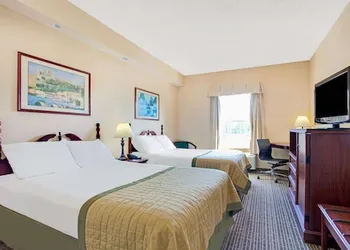 Baymont by Wyndham Pearl hotel thumbnail 5