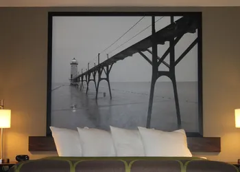 Super 8 by Wyndham Manistee hotel thumbnail 5