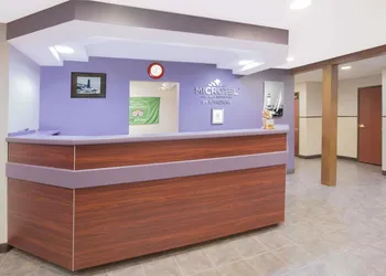 Microtel Inn & Suites by Wyndham Manistee hotel thumbnail 3
