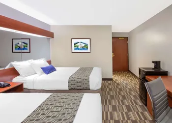 Microtel Inn & Suites by Wyndham Manistee hotel thumbnail 8