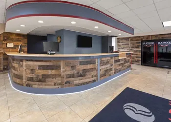 Quality Inn & Suites hotel thumbnail 3