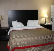 Quality Inn & Suites hotel detail image 4