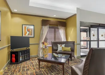 Best Western Plus Suites-Greenville hotel thumbnail 3