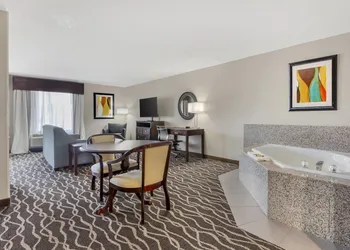 Best Western Plus Suites-Greenville hotel thumbnail 7