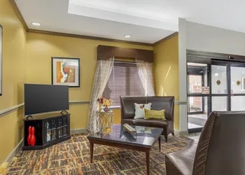 Best Western Plus Suites-Greenville hotel thumbnail 3