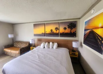 Days Inn by Wyndham Washington hotel thumbnail 6
