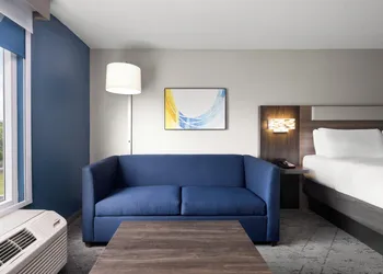 Holiday Inn Express Greenville by IHG hotel thumbnail 5