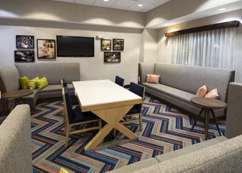 Hampton Inn Greenville hotel thumbnail 2