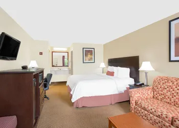 Baymont by Wyndham Greenville hotel thumbnail 6