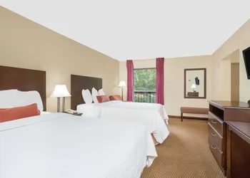 Baymont by Wyndham Greenville hotel thumbnail 8