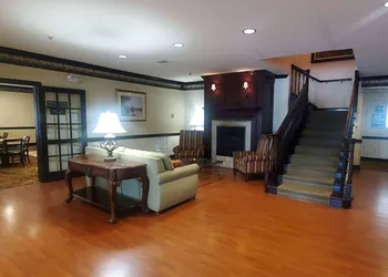 Wingate Suites by Wyndham Youngstown - Austintown hotel thumbnail 2