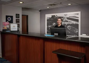 Hampton Inn by Hilton Youngstown-West I-80 hotel thumbnail 2