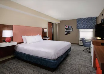 Hampton Inn by Hilton Youngstown-West I-80 hotel thumbnail 7