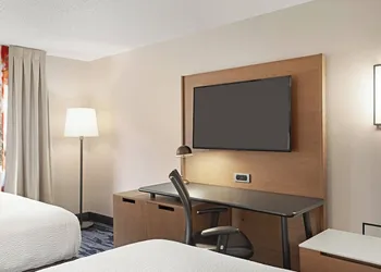 Fairfield Inn by Marriott Warren Niles hotel thumbnail 8