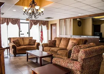 Baymont by Wyndham Youngstown hotel thumbnail 2